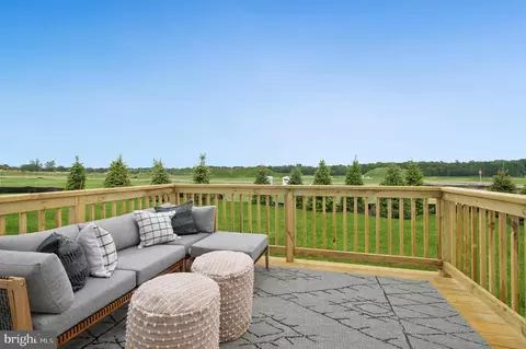 Exterior - 4 Silverbell Ave, Berlin, NJ 08009 photo 1 of 2