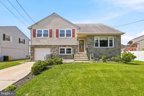 5202 Baker Ave, Pennsauken, NJ 08109