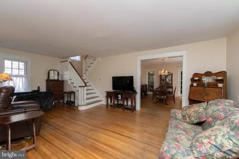 Living - 237 Rhoads Ave, Haddonfield, NJ 08033 photo 1 of 6