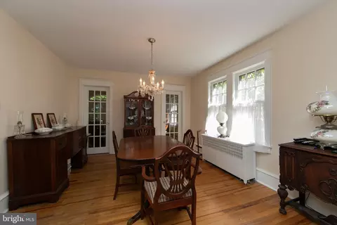 Dining - 237 Rhoads Ave, Haddonfield, NJ 08033 photo 1 of 3