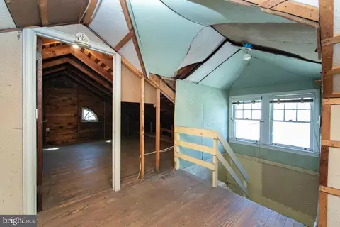 Entry Way - 237 Rhoads Ave, Haddonfield, NJ 08033 photo 2 of 3