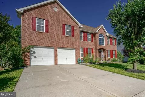 160 Quiet Rd, Sicklerville, NJ 08081