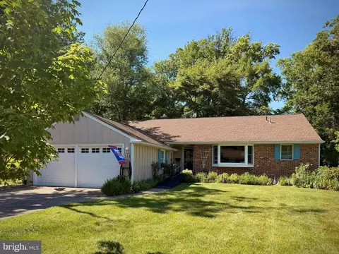 148 Westover Dr, Cherry Hill, NJ 08034