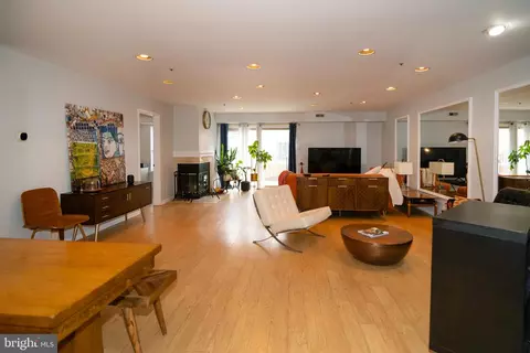 1024 Main St, Voorhees, NJ 08043