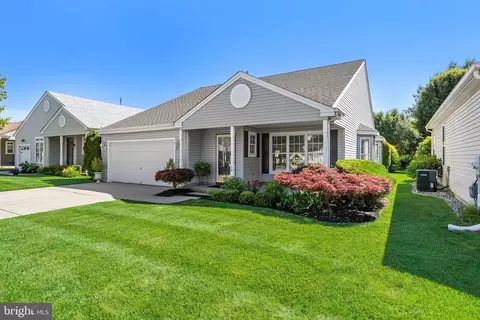 16 Mason Dr, Berlin, NJ 08009