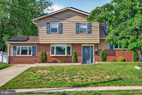 12 Woodbridge Rd, Gibbsboro, NJ 08026