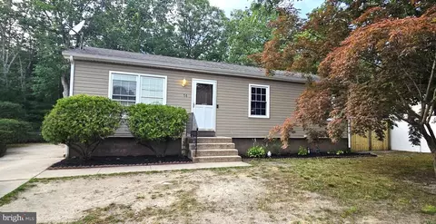 56 Belleview Ave, Sicklerville, NJ 08081