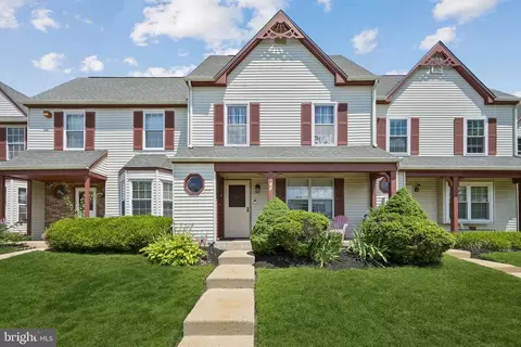 309 Knoll Dr, Blackwood, NJ 08012