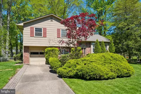 1212 Hollis Ave, Cherry Hill, NJ 08002