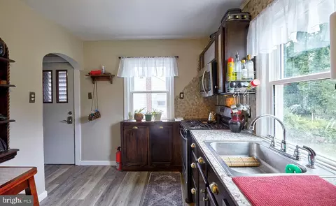 Entry Way - 405 N Warwick Rd, Lawnside, NJ 08045 photo 1 of 2