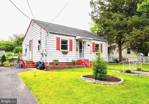 405 N Warwick Rd, Lawnside, NJ 08045
