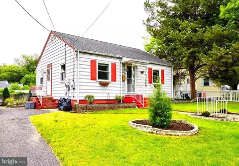 405 N Warwick Rd, Lawnside, NJ 08045