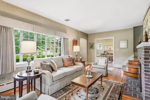 Living - 664 E Greenman Rd, Haddonfield, NJ 08033 photo 6 of 8