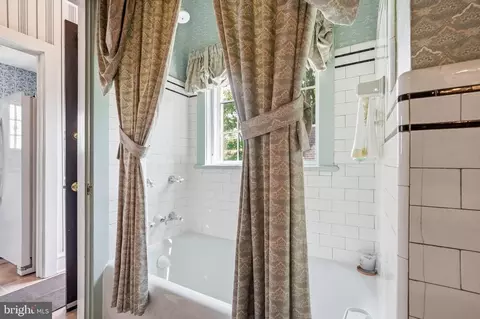 Bath - 664 E Greenman Rd, Haddonfield, NJ 08033 photo 3 of 6