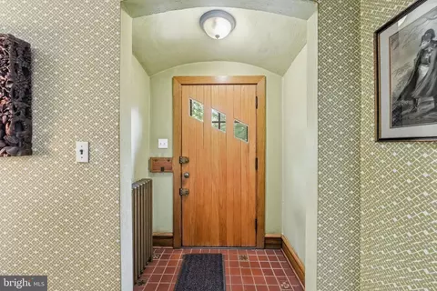 Entry Way - 664 E Greenman Rd, Haddonfield, NJ 08033 photo 2 of 10
