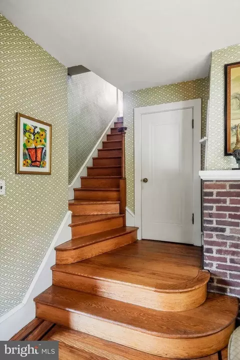 Entry Way - 664 E Greenman Rd, Haddonfield, NJ 08033 photo 6 of 10