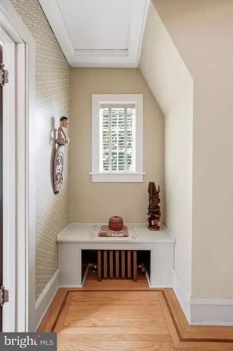 Entry Way - 664 E Greenman Rd, Haddonfield, NJ 08033 photo 9 of 10