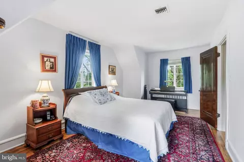 Bedroom - 664 E Greenman Rd, Haddonfield, NJ 08033 photo 3 of 5