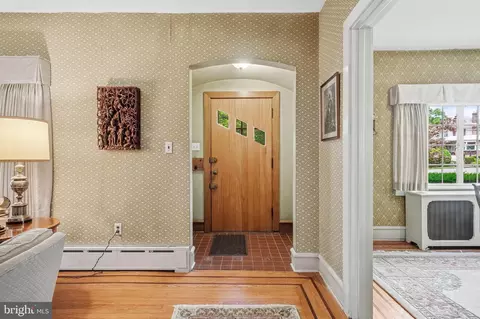Entry Way - 664 E Greenman Rd, Haddonfield, NJ 08033 photo 1 of 10