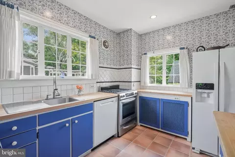 Kitchen - 664 E Greenman Rd, Haddonfield, NJ 08033 photo 3 of 6