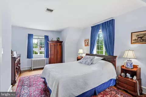 Bedroom - 664 E Greenman Rd, Haddonfield, NJ 08033 photo 4 of 5