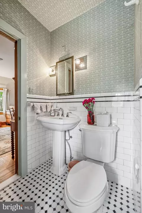 Bath - 664 E Greenman Rd, Haddonfield, NJ 08033 photo 4 of 6