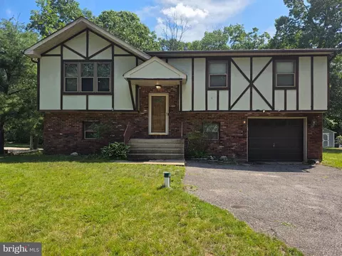 7 Matro Ave, Berlin, NJ 08009