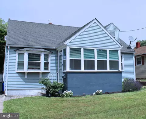 4 S Woodland Ave, Runnemede, NJ 08078