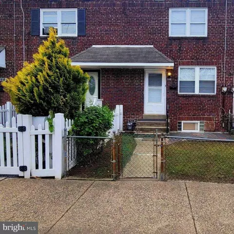 1055 Kenwood Ave, Camden, NJ 08103