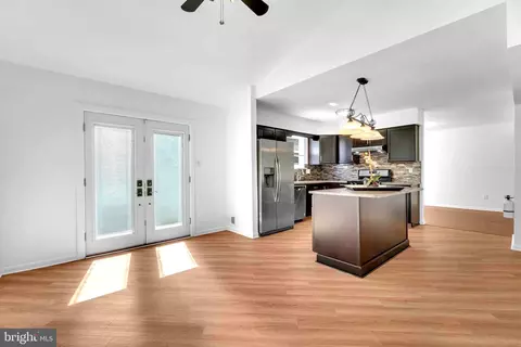 14 Jacamar Dr, Voorhees, NJ 08043