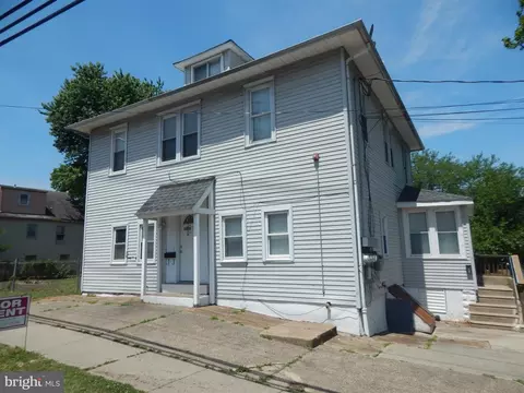 7425 River Rd, Pennsauken, NJ 08110