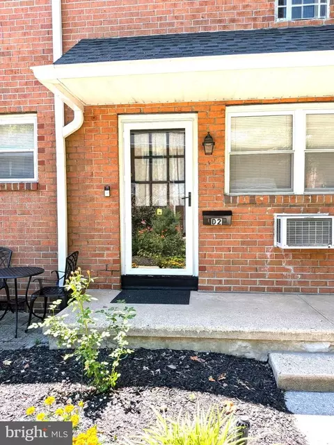 340 Woodlawn Ter #. D2, Collingswood, NJ 08108