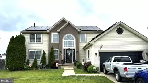 25 Red Gravel Cir, Sicklerville, NJ 08081