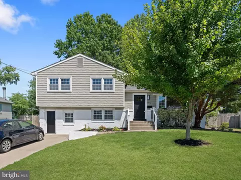 1912 Sussex Ave, Cherry Hill, NJ 08003
