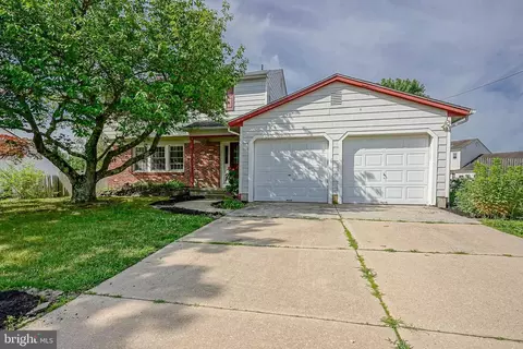 152 Kelly Driver Rd, Laurel Springs, NJ 08021