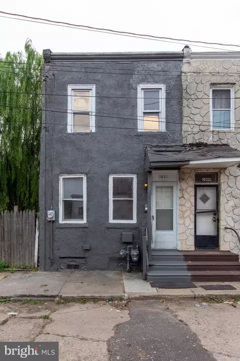 1051 Diamond St, Camden, NJ 08103
