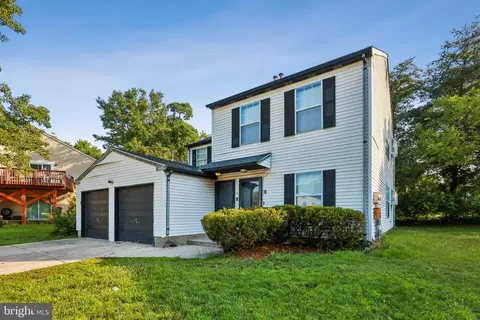 Exterior - 3 Maynard Dr, Sicklerville, NJ 08081 photo 4 of 6