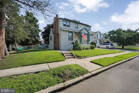 136 Lincoln Ave, West Collingswood Heights, NJ 08059