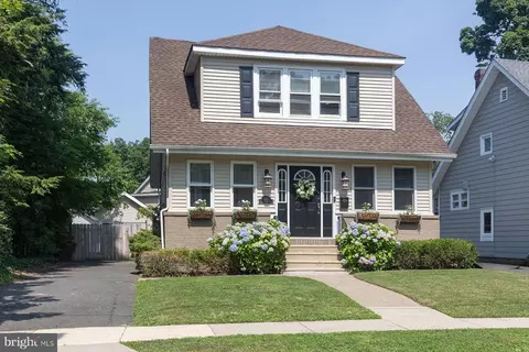 121 E Stiles Ave, Collingswood, NJ 08108