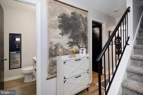 Entry Way - 14 Heather Dr, Sicklerville, NJ 08081 photo 2 of 9