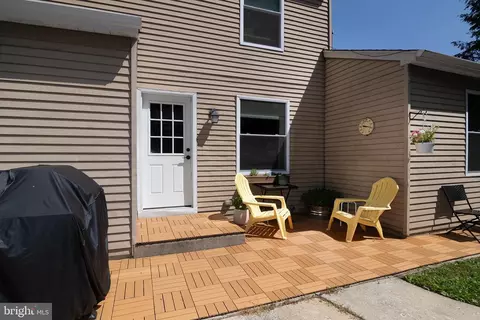 Exterior - 14 Heather Dr, Sicklerville, NJ 08081 photo 6 of 9
