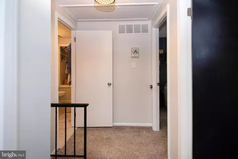 Entry Way - 14 Heather Dr, Sicklerville, NJ 08081 photo 9 of 9