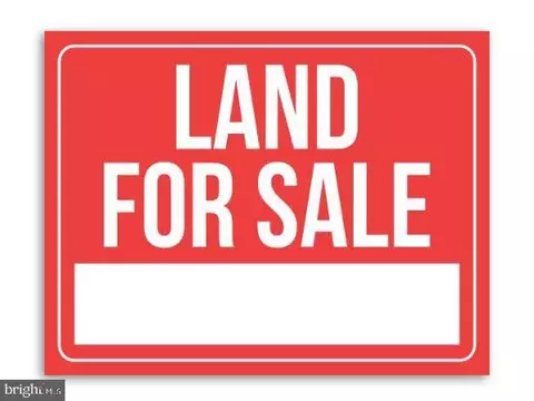 32 N 35th St, Camden, NJ 08105