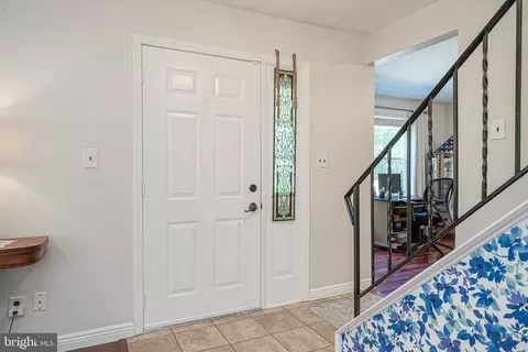 Entry Way - 40 Mohawk Ave, Clementon, NJ 08021 photo 1 of 1