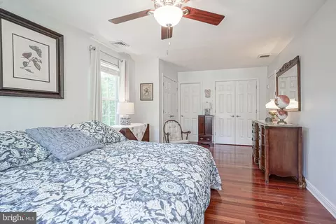 Bedroom - 40 Mohawk Ave, Clementon, NJ 08021 photo 1 of 4