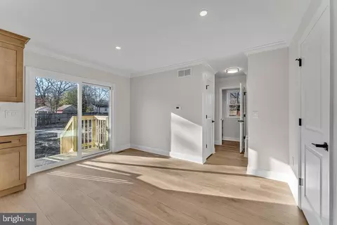 Entry Way - 50 E Buttonwood Ave, Pine Hill, NJ 08021 photo 2 of 10