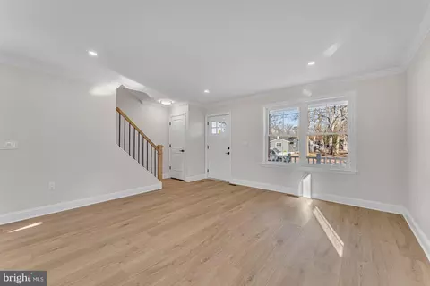 Living - 50 E Buttonwood Ave, Pine Hill, NJ 08021 photo 2 of 4