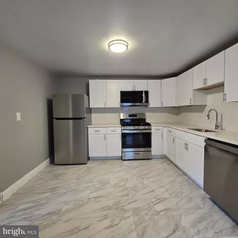Kitchen - 433 E Maple Ave, Lindenwold, NJ 08021 photo 1 of 3