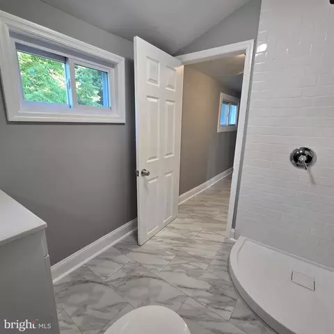 Bath - 433 E Maple Ave, Lindenwold, NJ 08021 photo 1 of 5
