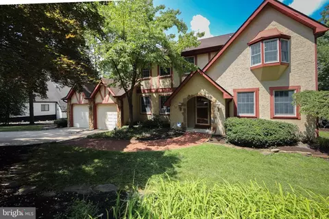 10 Chipley Run, Voorhees, NJ 08043